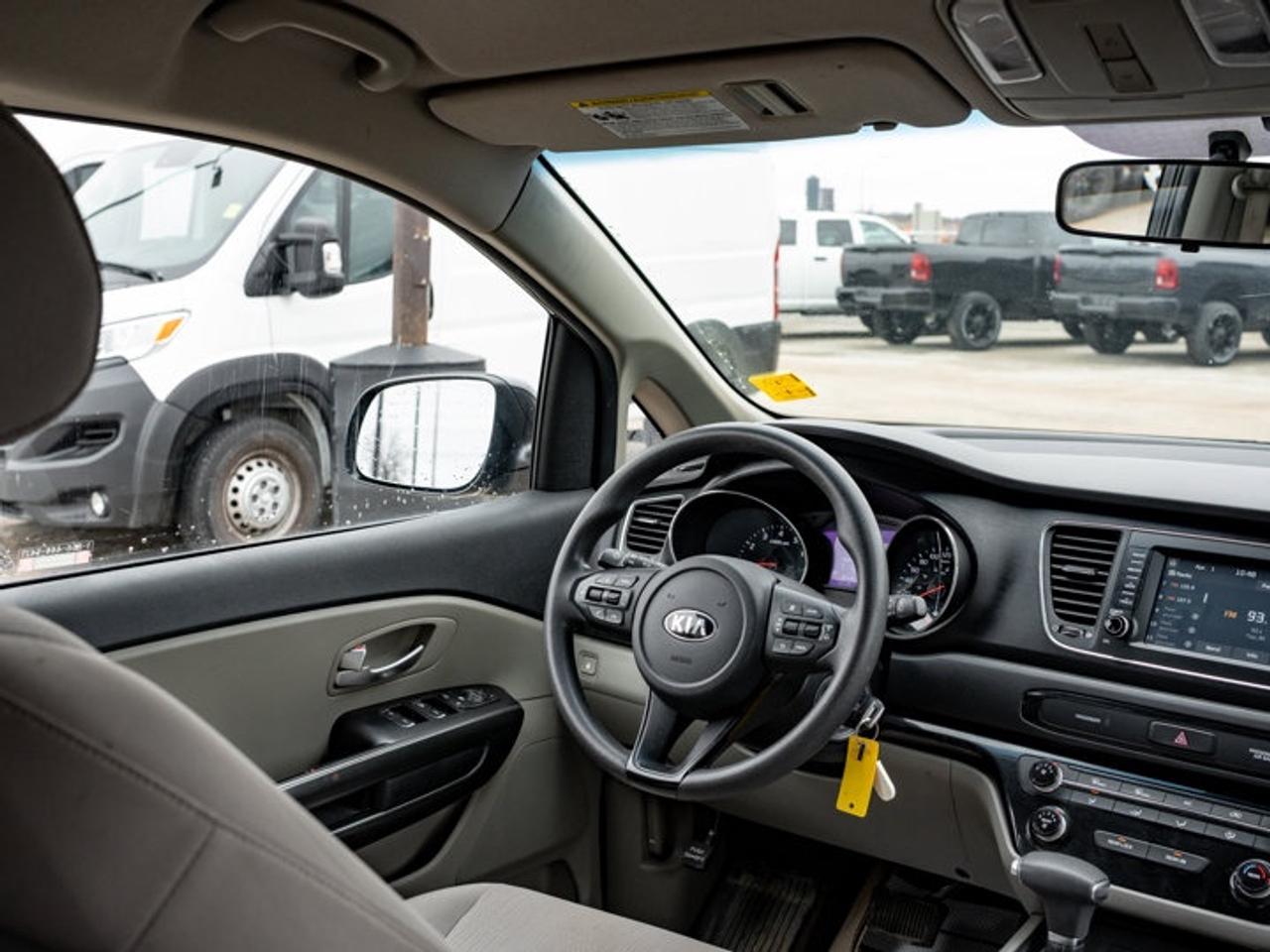 2019 Kia Sedona L Photo