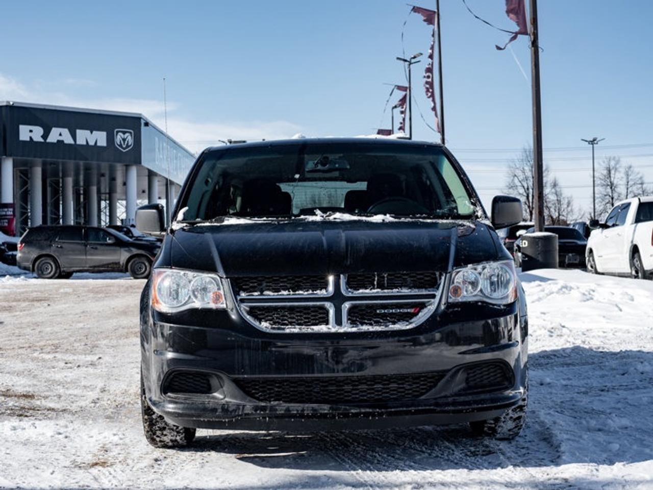 2016 Dodge Grand Caravan SXT Photo