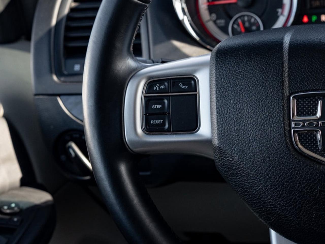 2016 Dodge Grand Caravan SXT Photo