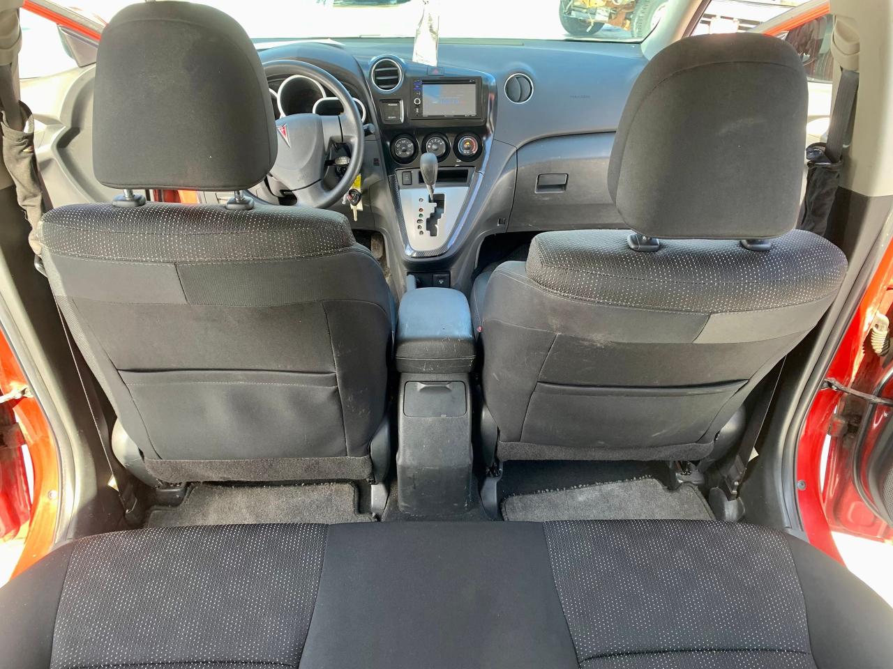 2010 Pontiac Vibe MATRIX Photo