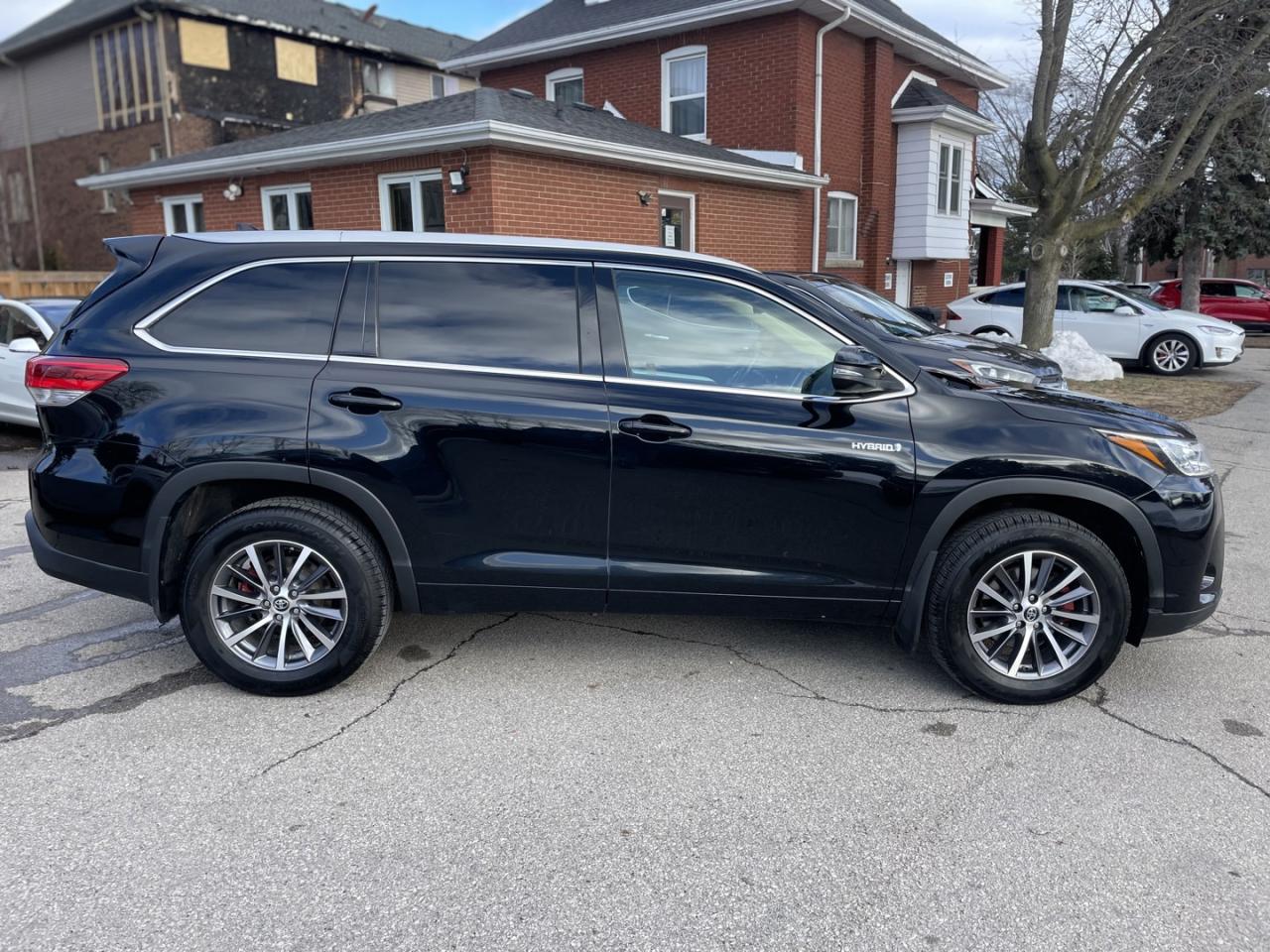2018 Toyota Highlander HYBRID XLE AWD *Accident Free Photo