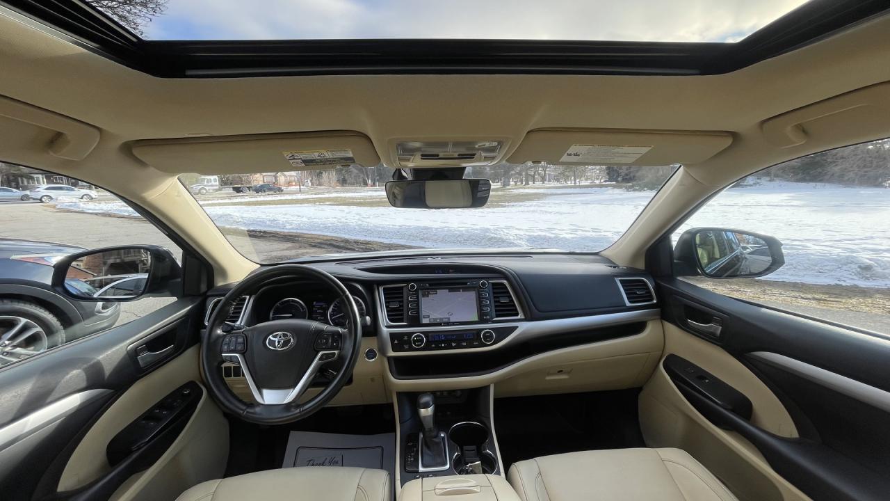 2018 Toyota Highlander HYBRID XLE AWD *Accident Free Photo