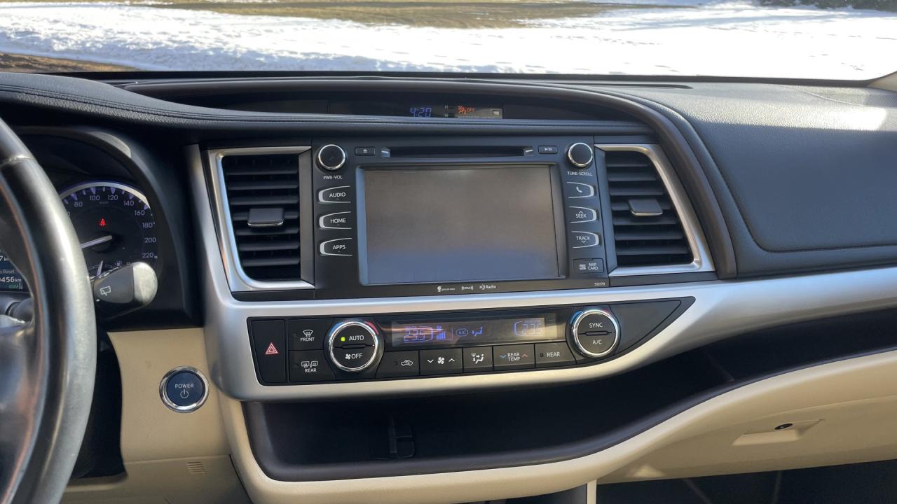 2018 Toyota Highlander HYBRID XLE AWD *Accident Free Photo