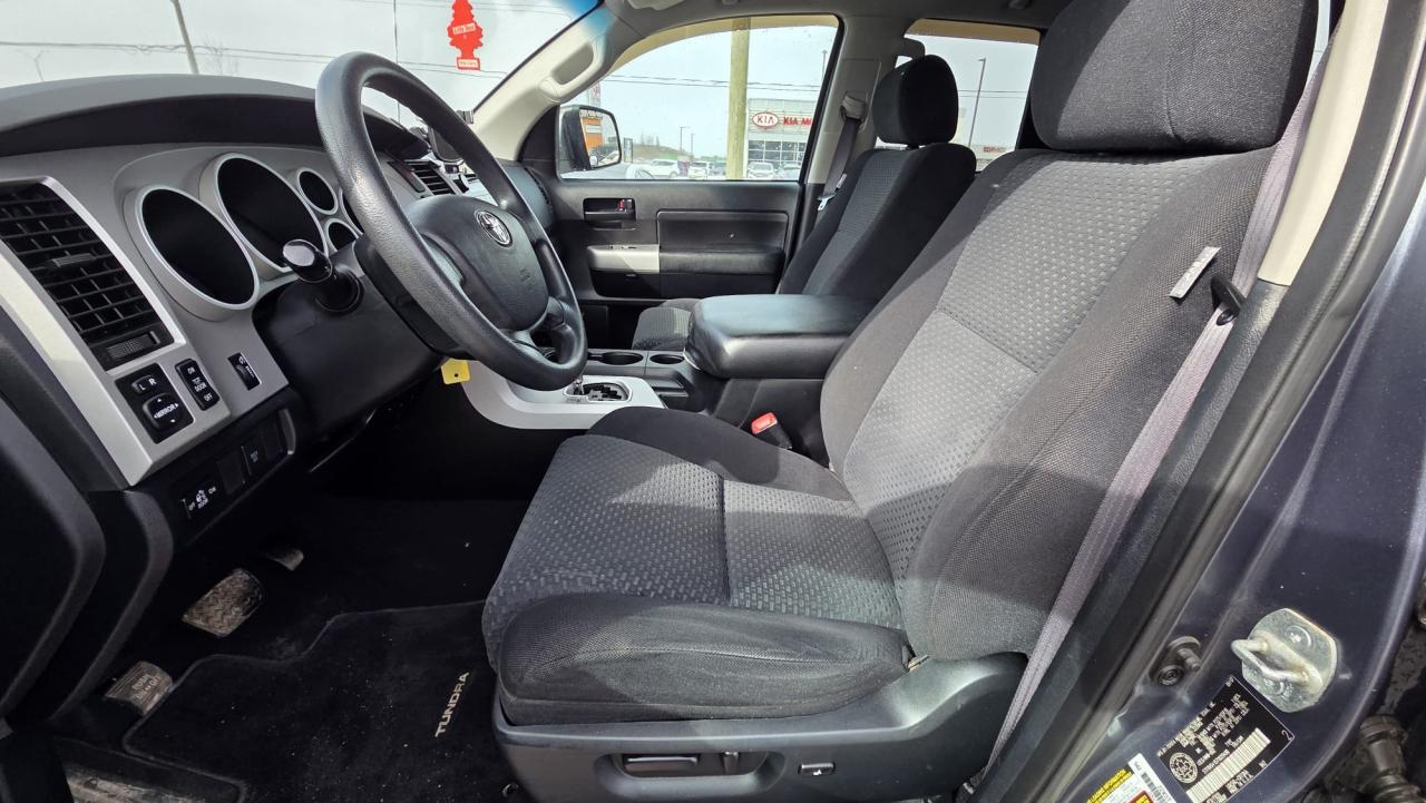 2007 Toyota Tundra SR5, 5.7L V8, NO ACCIDENTS, WELL SERVICED, CERT Photo