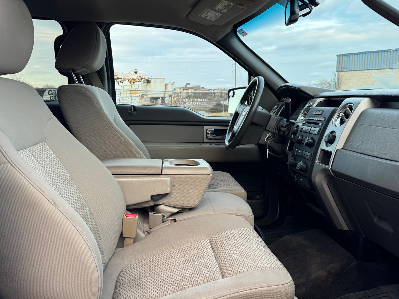 2010 Ford F-150 XLT **SUPERCREW**4X4** Photo