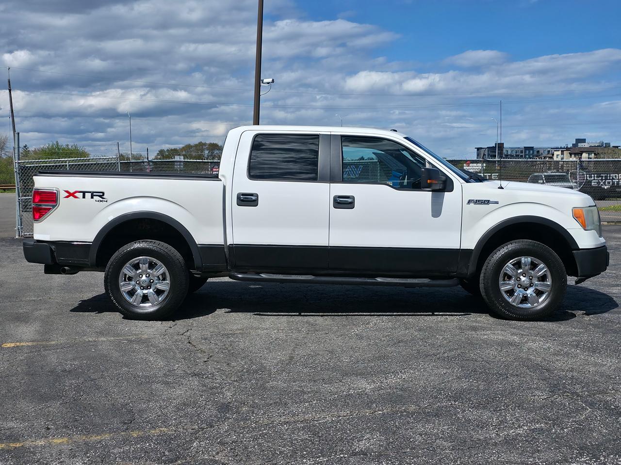 2010 Ford F-150 XLT **SUPERCREW**4X4** Photo3