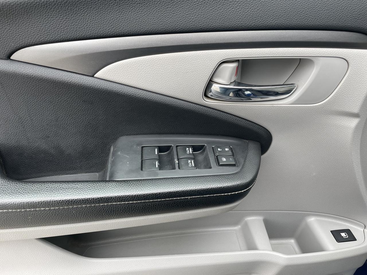 2019 Honda Ridgeline EX-L ~SAFETY INCLUDED~TRANSPARENT PRICING~ Photo