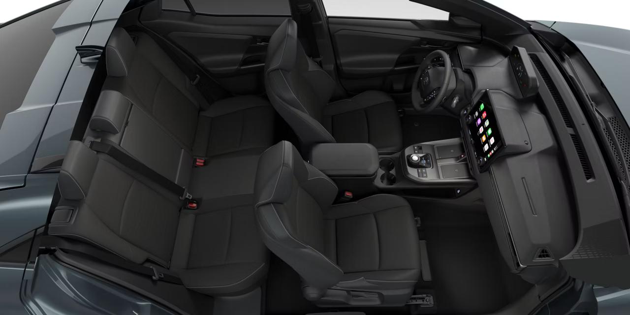 2026 Toyota C-HR SE Photo