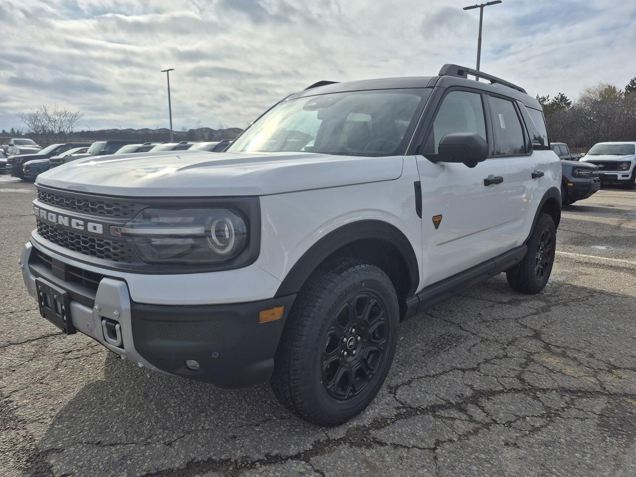 2026 Ford Bronco Sport BADLANDS, MOONROOF, TECH PKG, TRAIL CONTROL Photo0