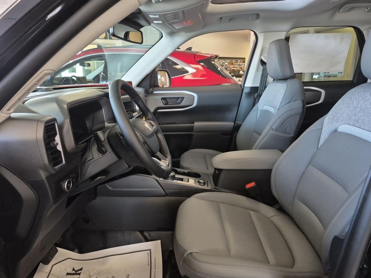 2026 Ford Bronco Sport BADLANDS, MOONROOF, TECH PKG, TERRAIN MGMT Photo