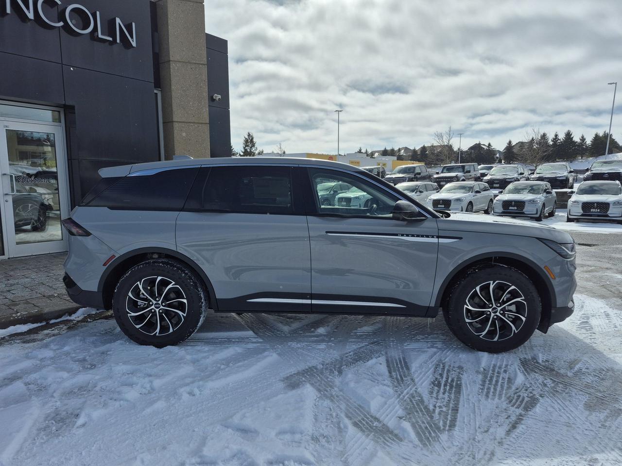 2026 Lincoln Nautilus PREMIERE AWD, PANO ROOF, ADAPTIVE CRUISE Photo1