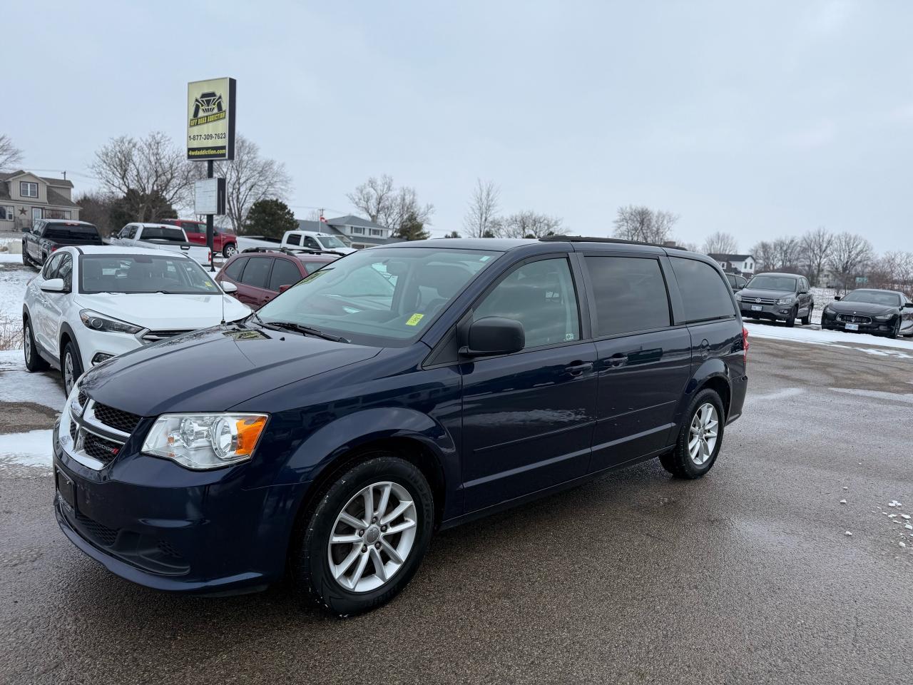 Used 2017 Dodge Grand Caravan SXT *** DVD *** FULL STOW for sale in St. Thomas, ON