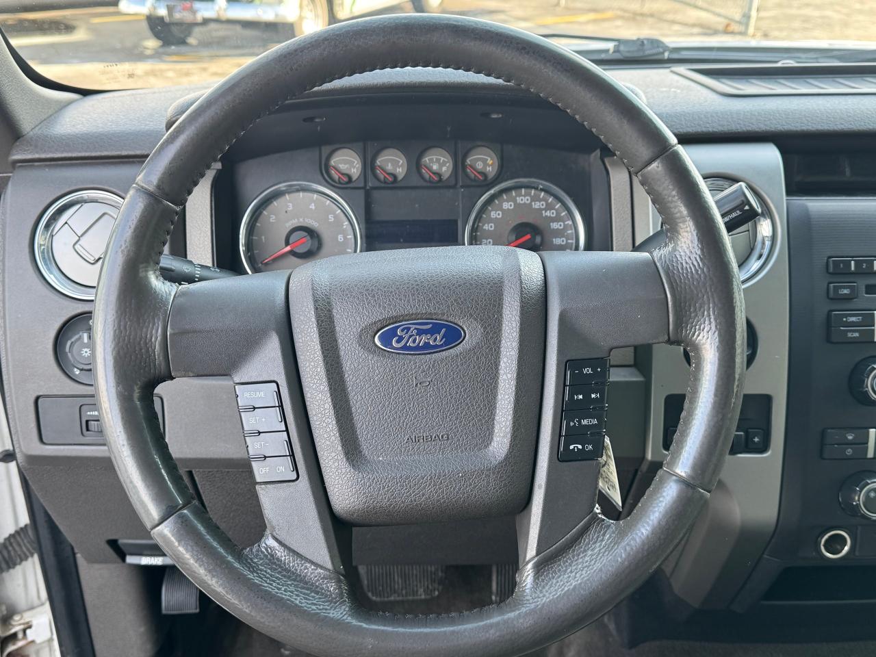 2010 Ford F-150 XL **XTR TRIM**READY TO WORK** Photo