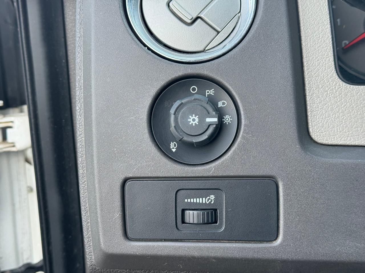 2010 Ford F-150 XL **XTR TRIM**READY TO WORK** Photo