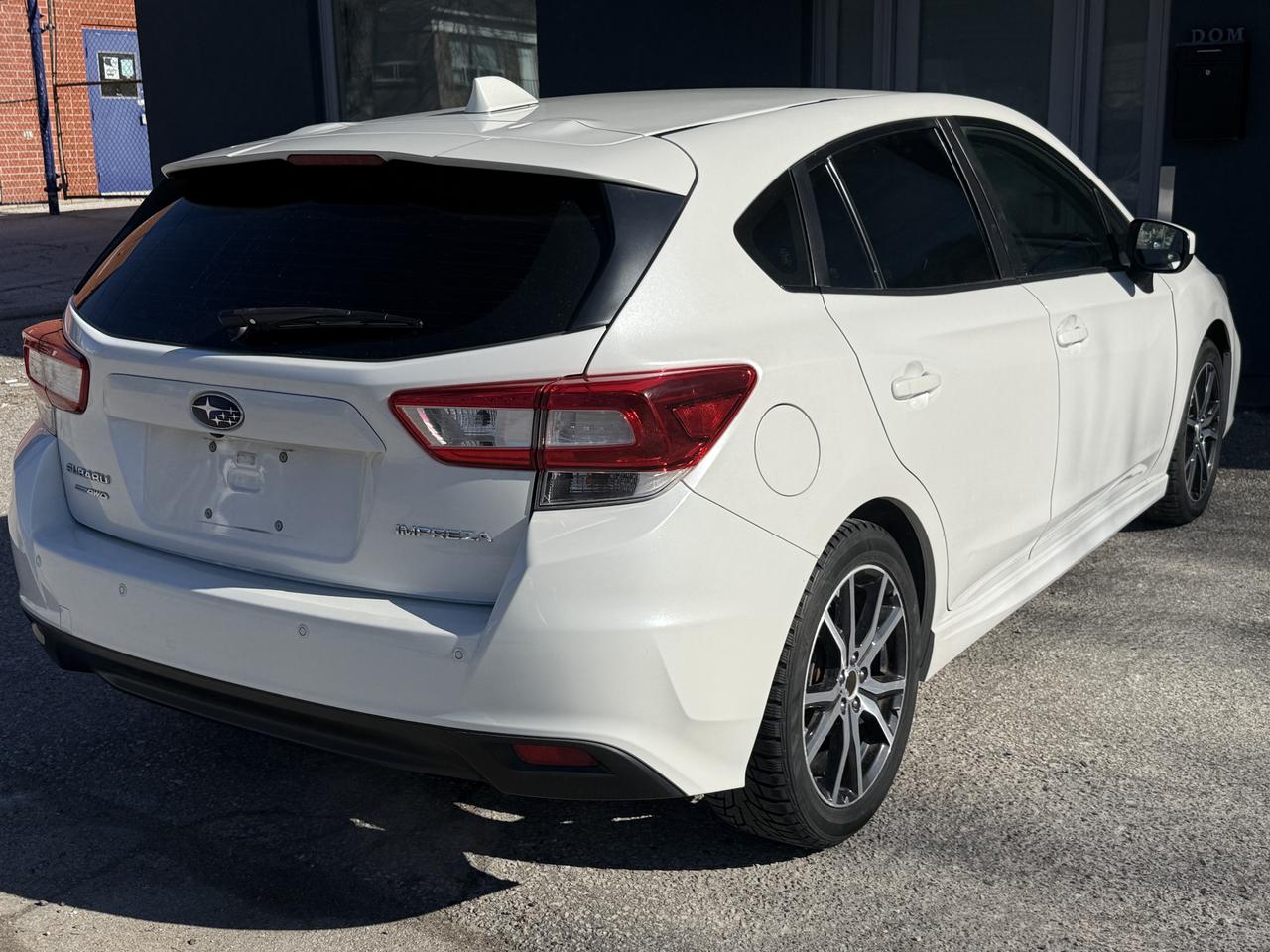 2019 Subaru Impreza 2.0i Sport 5-door Auto Photo4