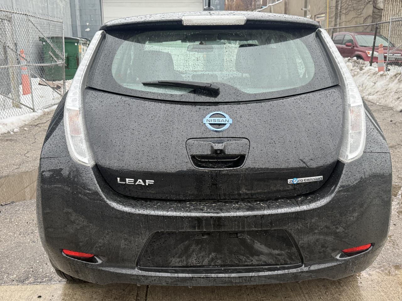 2016 Nissan Leaf SV Photo