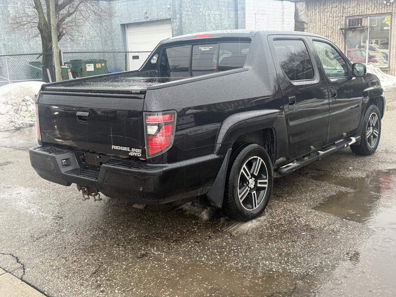 2013 Honda Ridgeline SPORT Photo