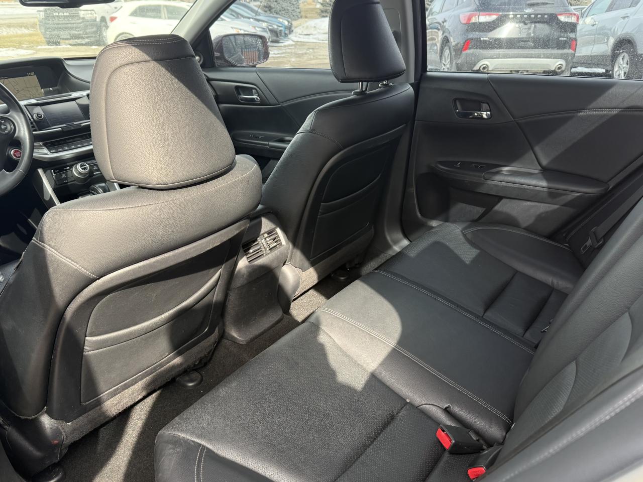 2014 Honda Accord Touring | Leather | Sunroof | Navigation Photo