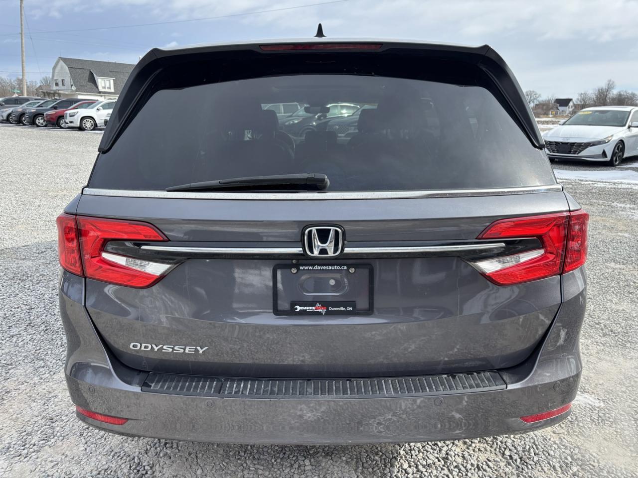 2022 Honda Odyssey EX-L Photo3