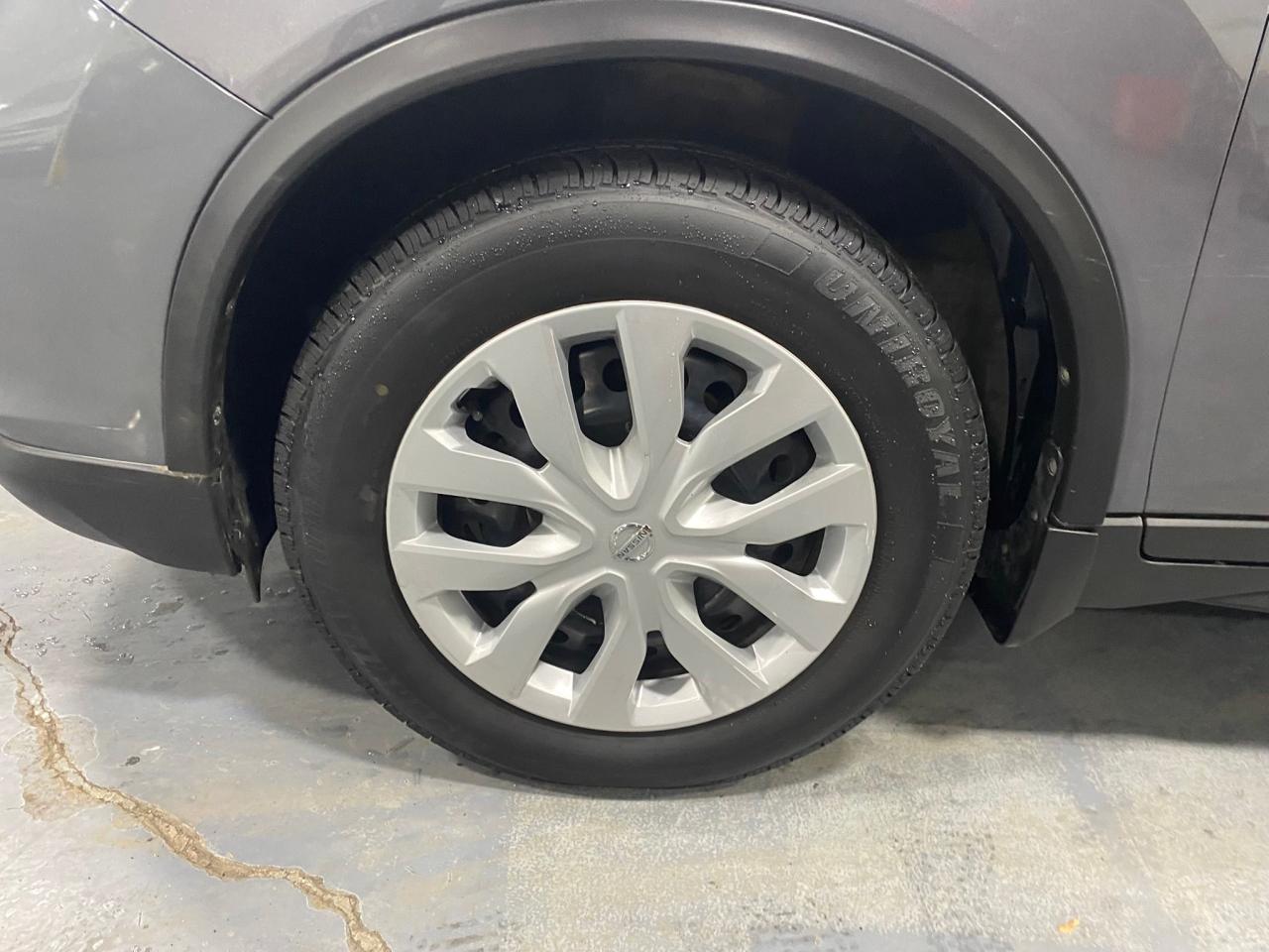 2017 Nissan Rogue S FWD- CLEAN CARFAX Photo