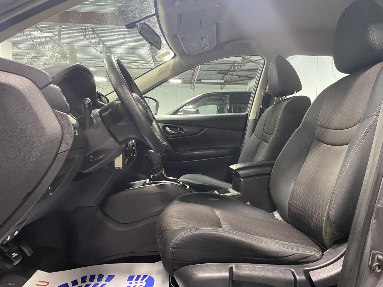 2017 Nissan Rogue S FWD- CLEAN CARFAX Photo