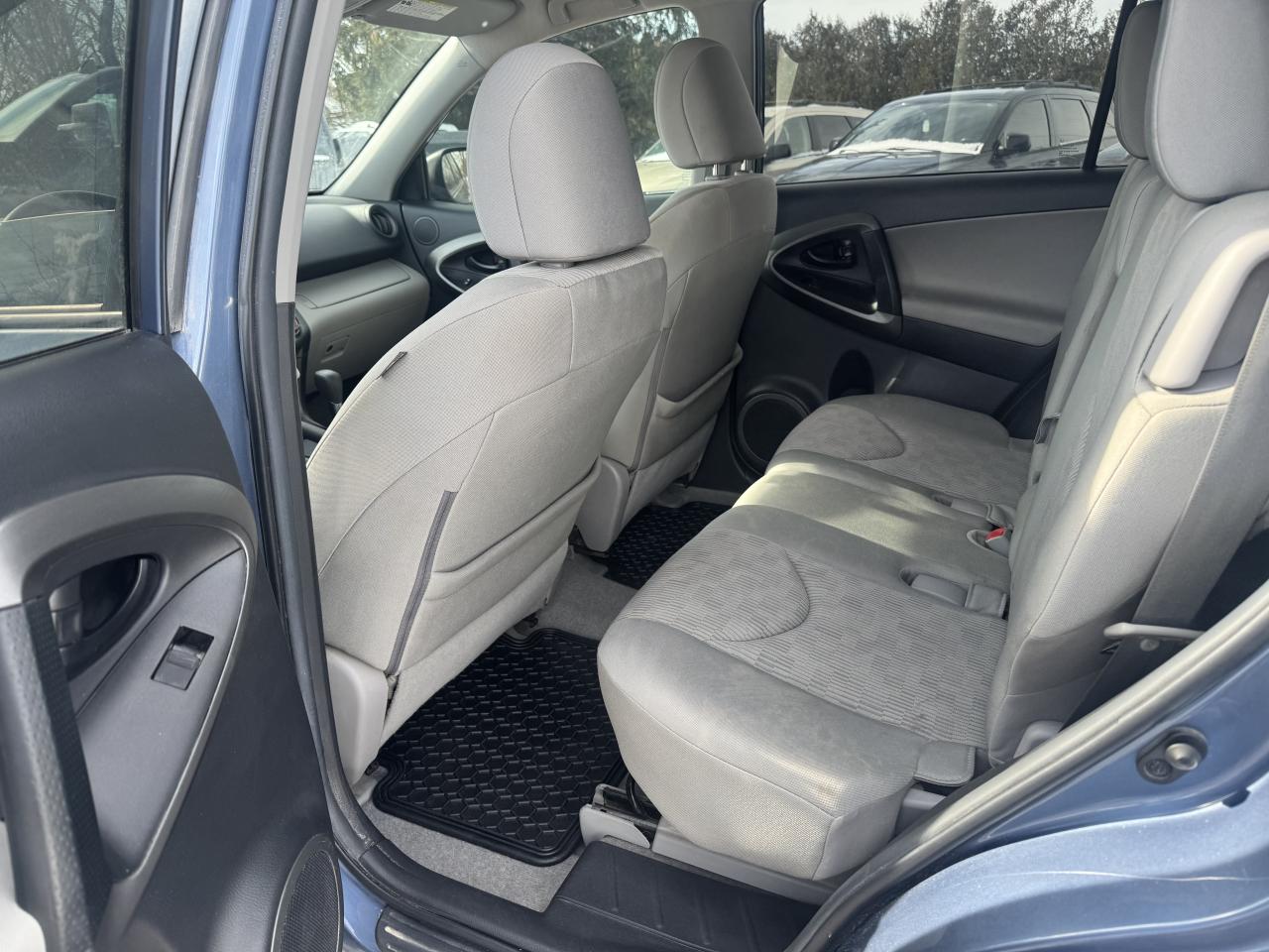 2012 Toyota RAV4 BASE Photo