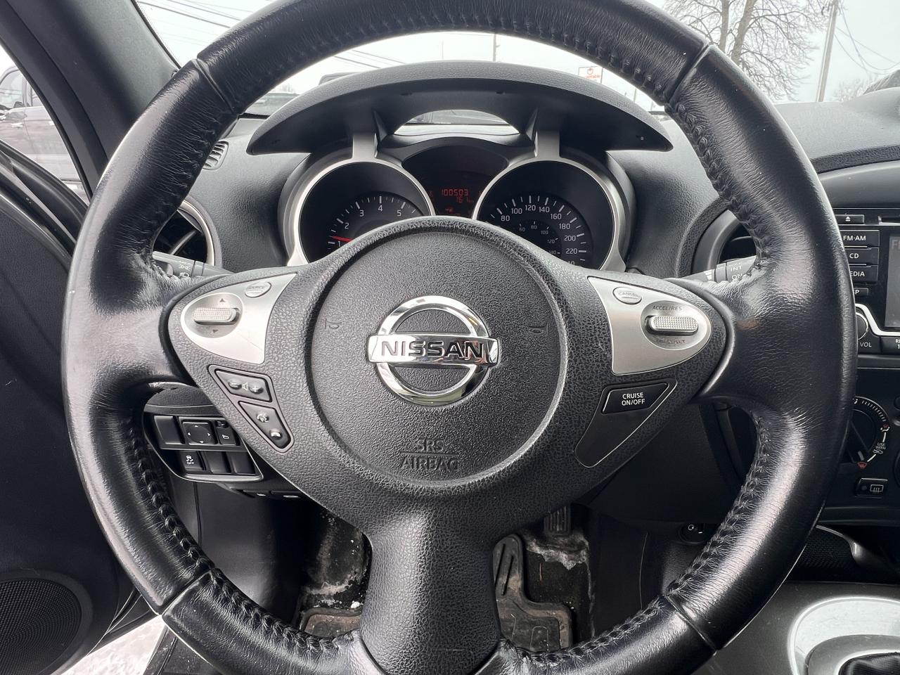 2015 Nissan Juke SV Photo