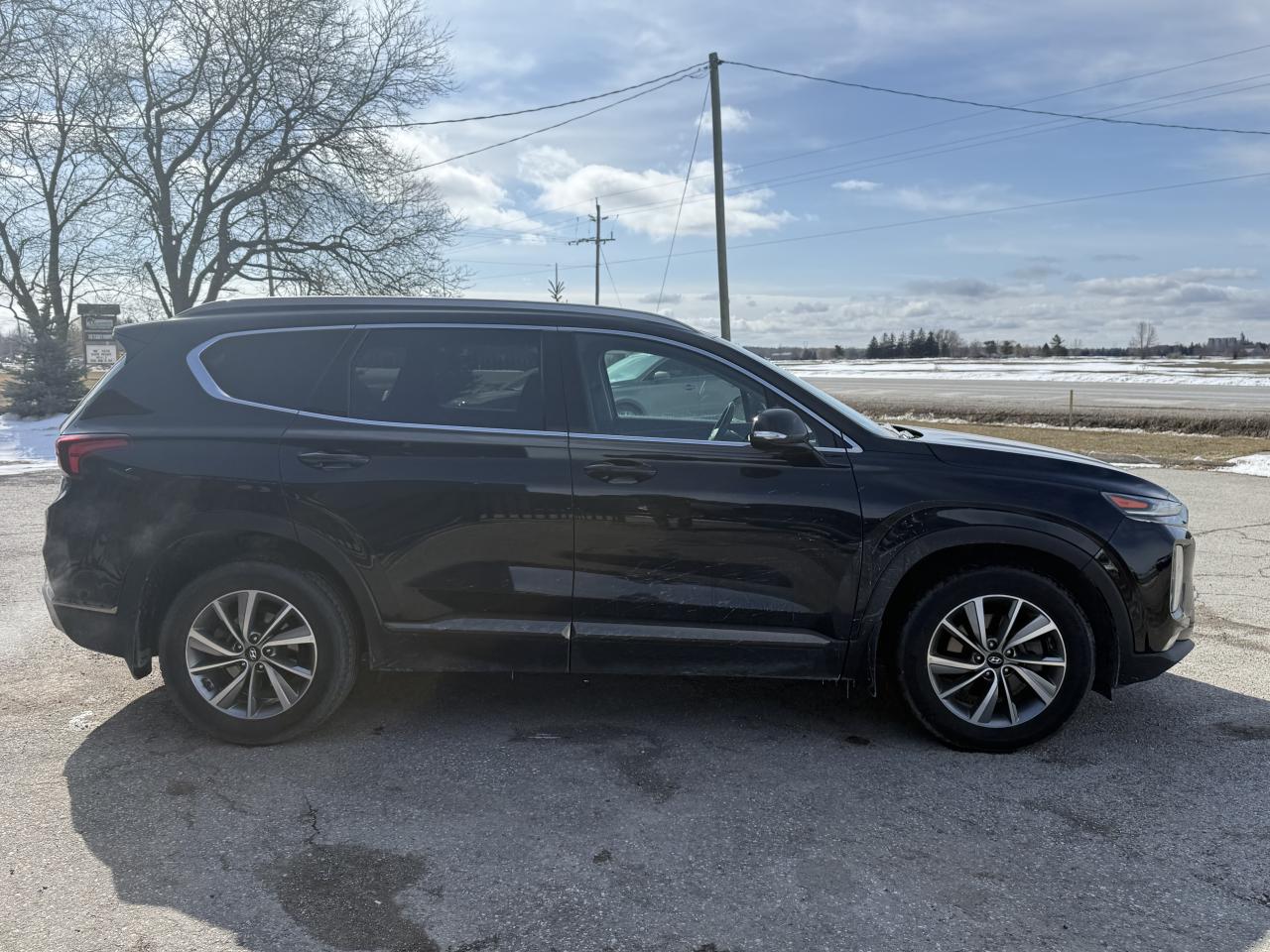2019 Hyundai Santa Fe Preferred | Navigation | Heated Seats | Bluetooth Photo