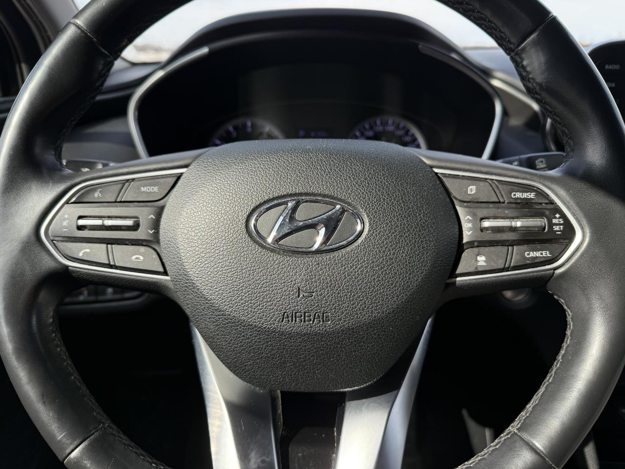 2019 Hyundai Santa Fe Preferred | Navigation | Heated Seats | Bluetooth Photo
