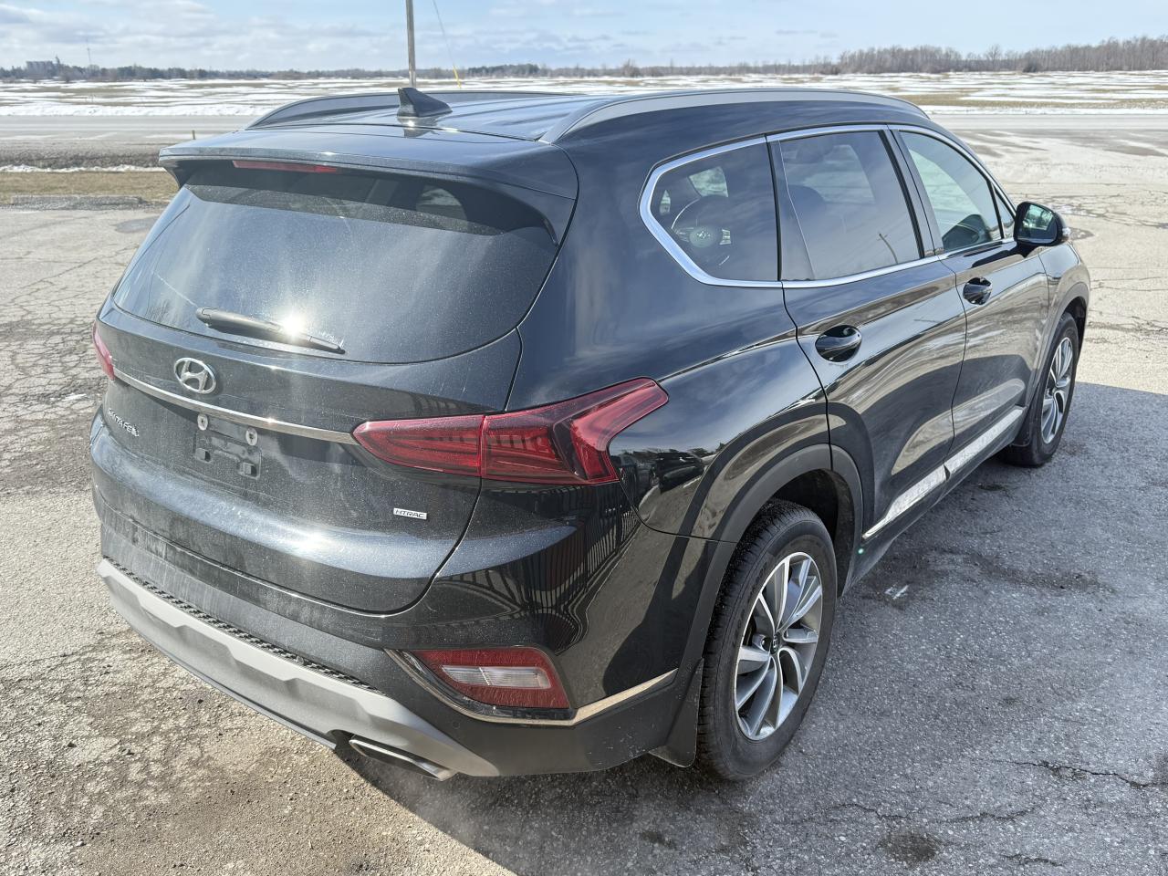 2019 Hyundai Santa Fe Preferred | Navigation | Heated Seats | Bluetooth Photo4
