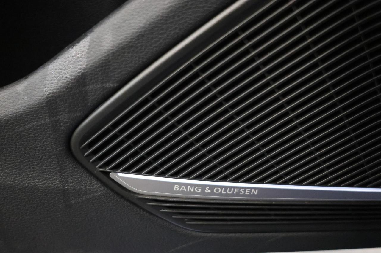 2022 Audi A4 TECHNIK - S-LINE|NAVI|360CAM|BLINDSPOT|BANG&OLUF Photo