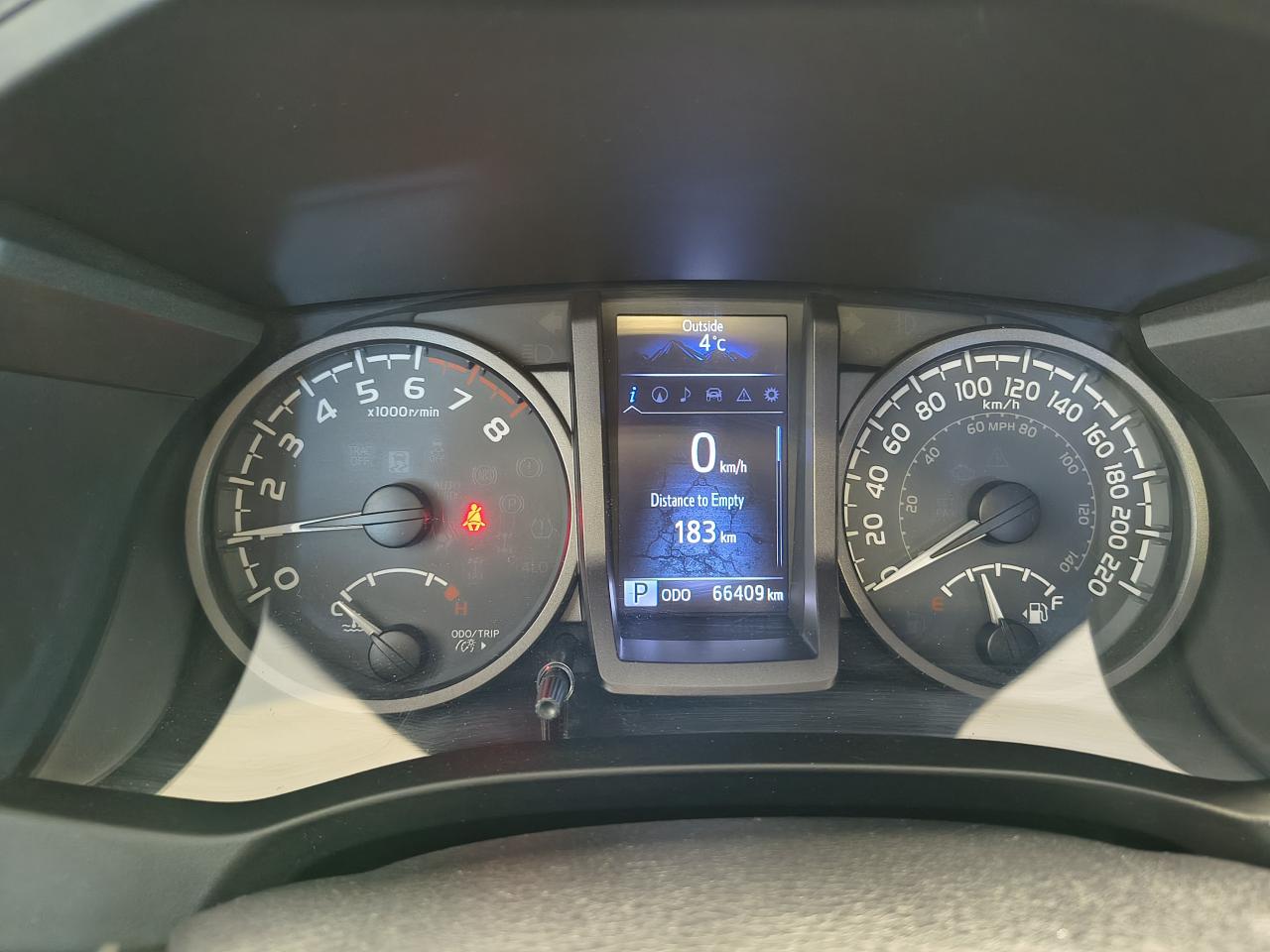 2017 Toyota Tacoma TRD Sport Photo0