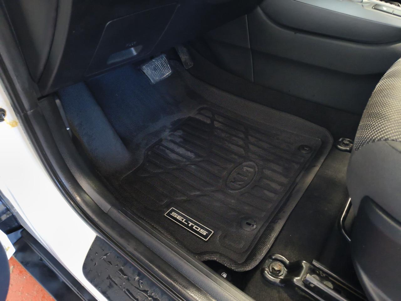 2023 Kia Seltos LX Photo