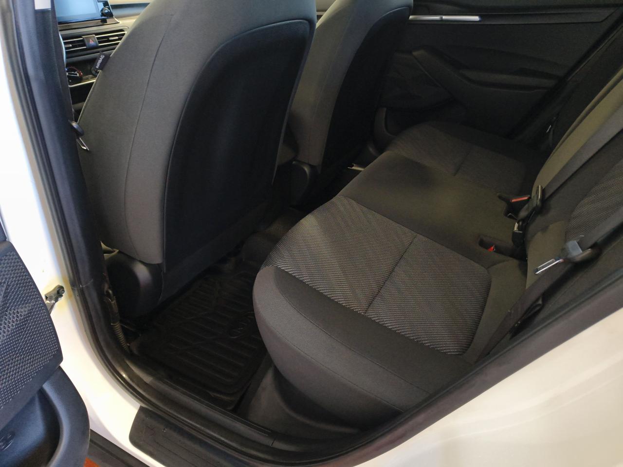 2023 Kia Seltos LX Photo