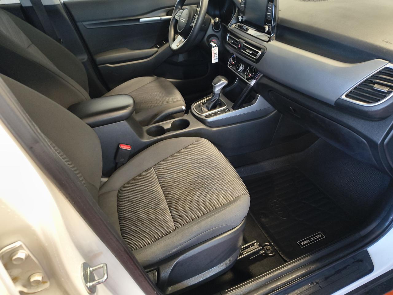 2023 Kia Seltos LX Photo