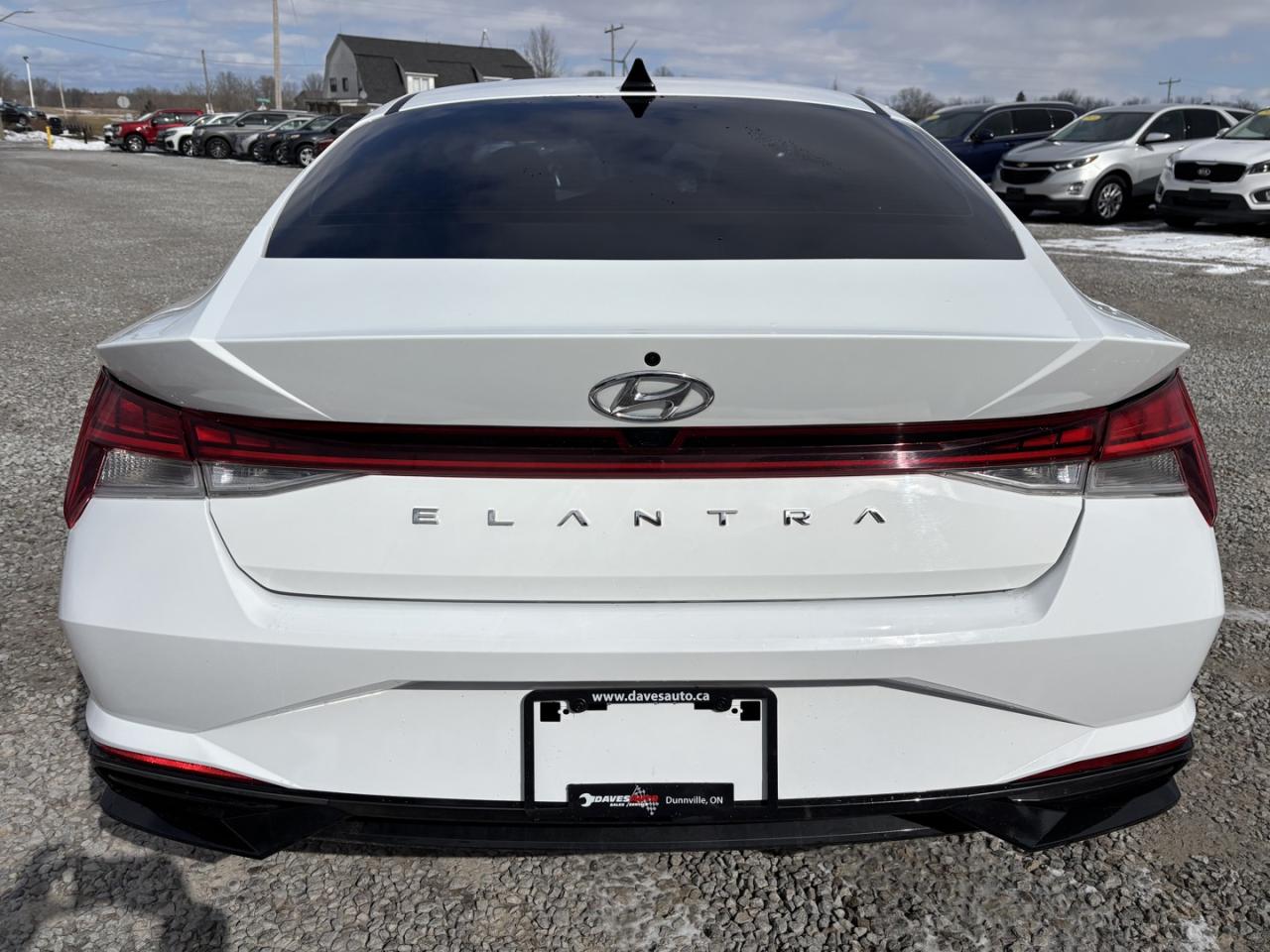 2021 Hyundai Elantra SEL Photo