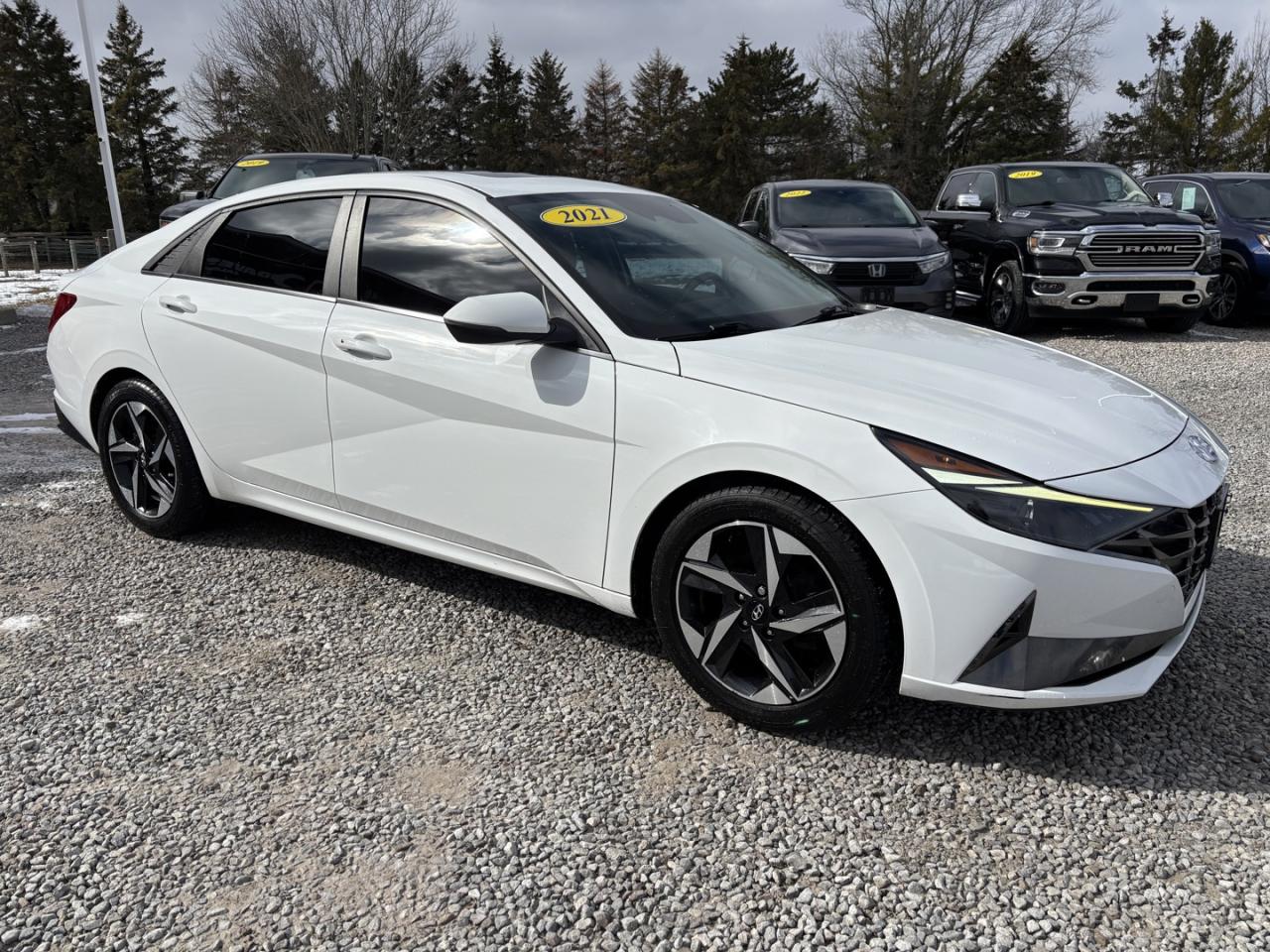 2021 Hyundai Elantra SEL Photo