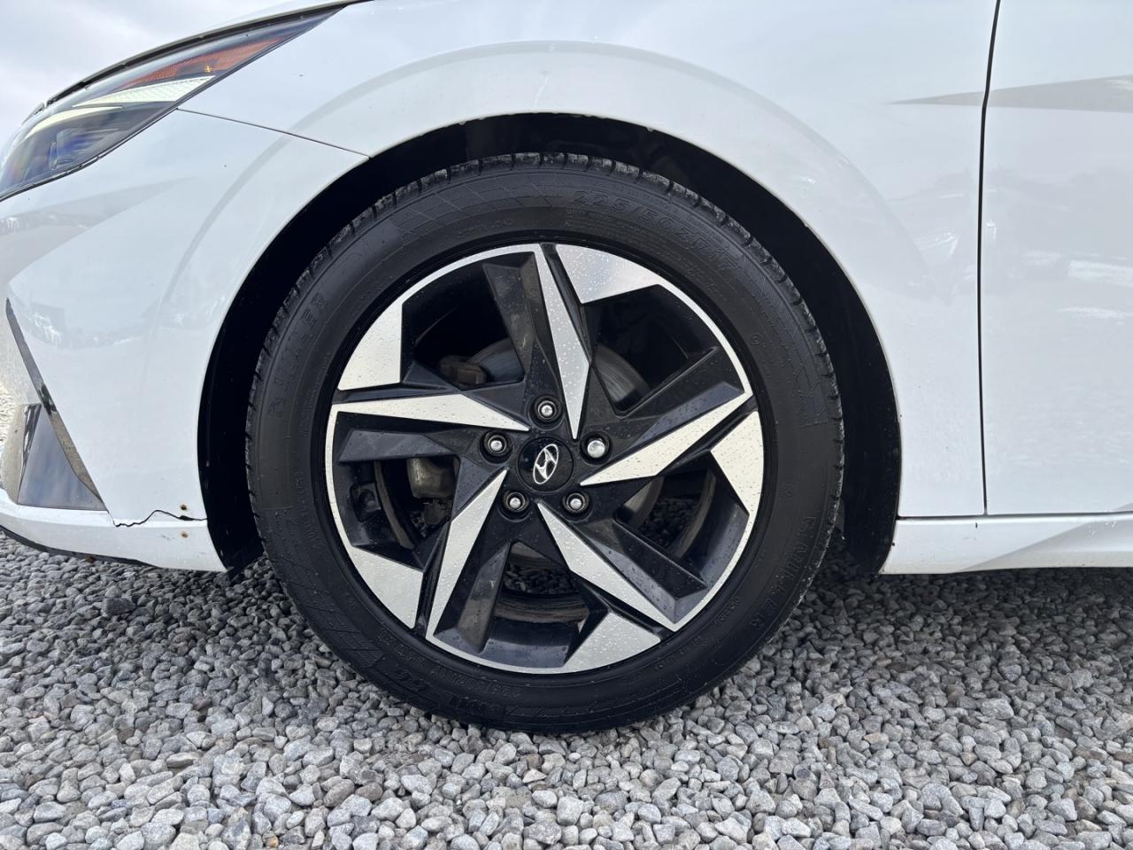 2021 Hyundai Elantra SEL Photo