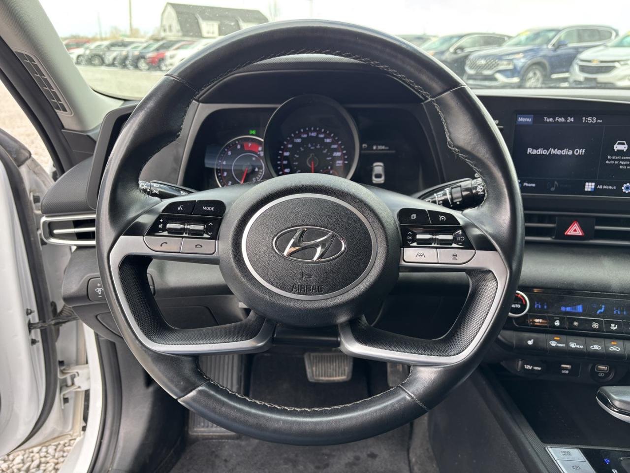 2021 Hyundai Elantra SEL Photo