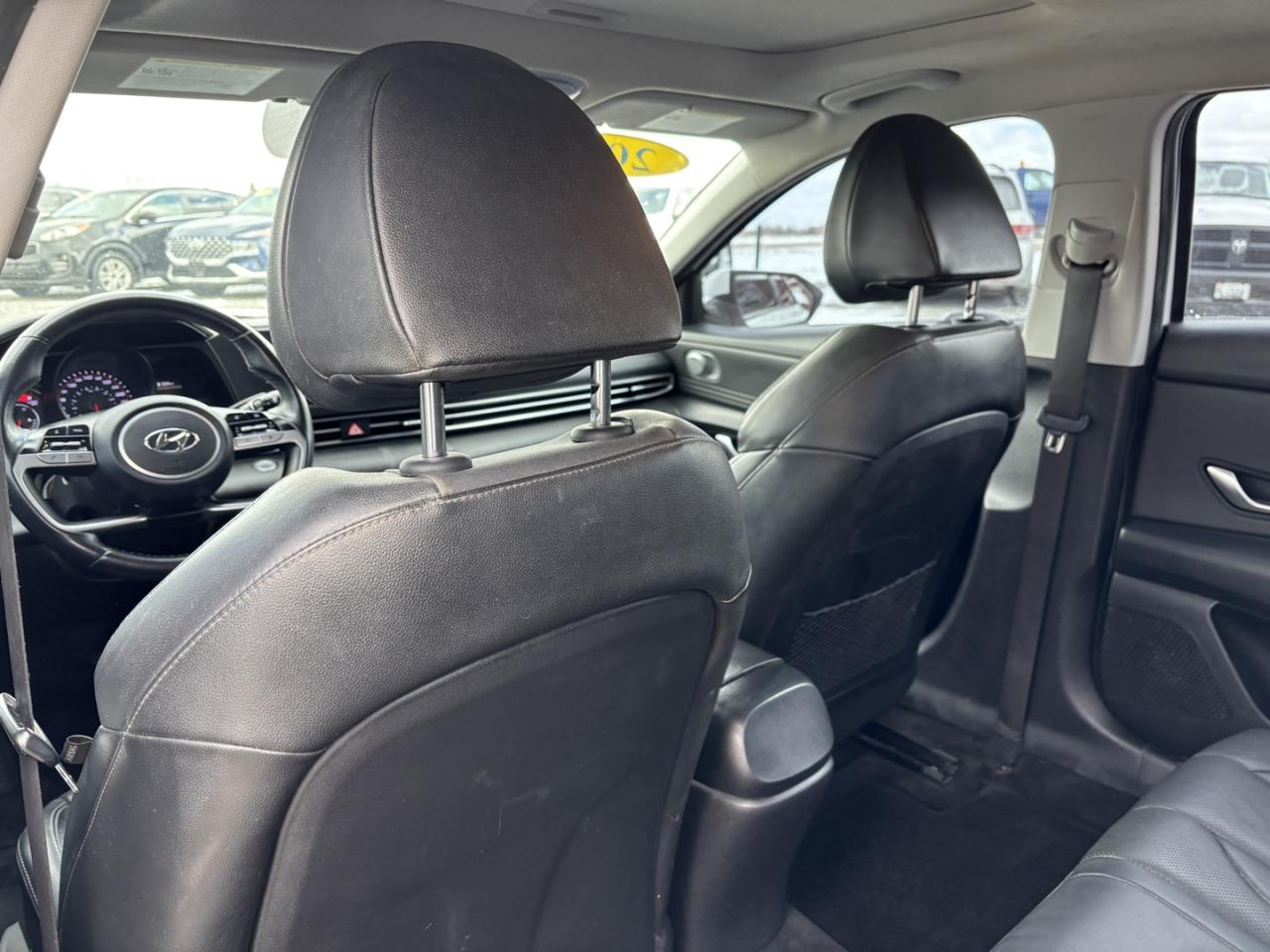 2021 Hyundai Elantra SEL Photo