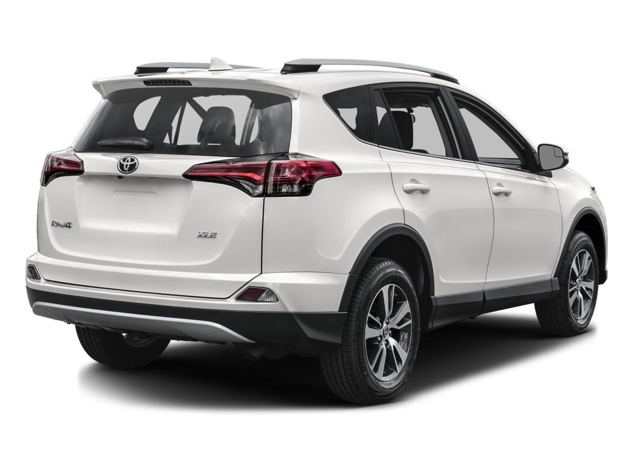 2017 Toyota RAV4 XLE Photo