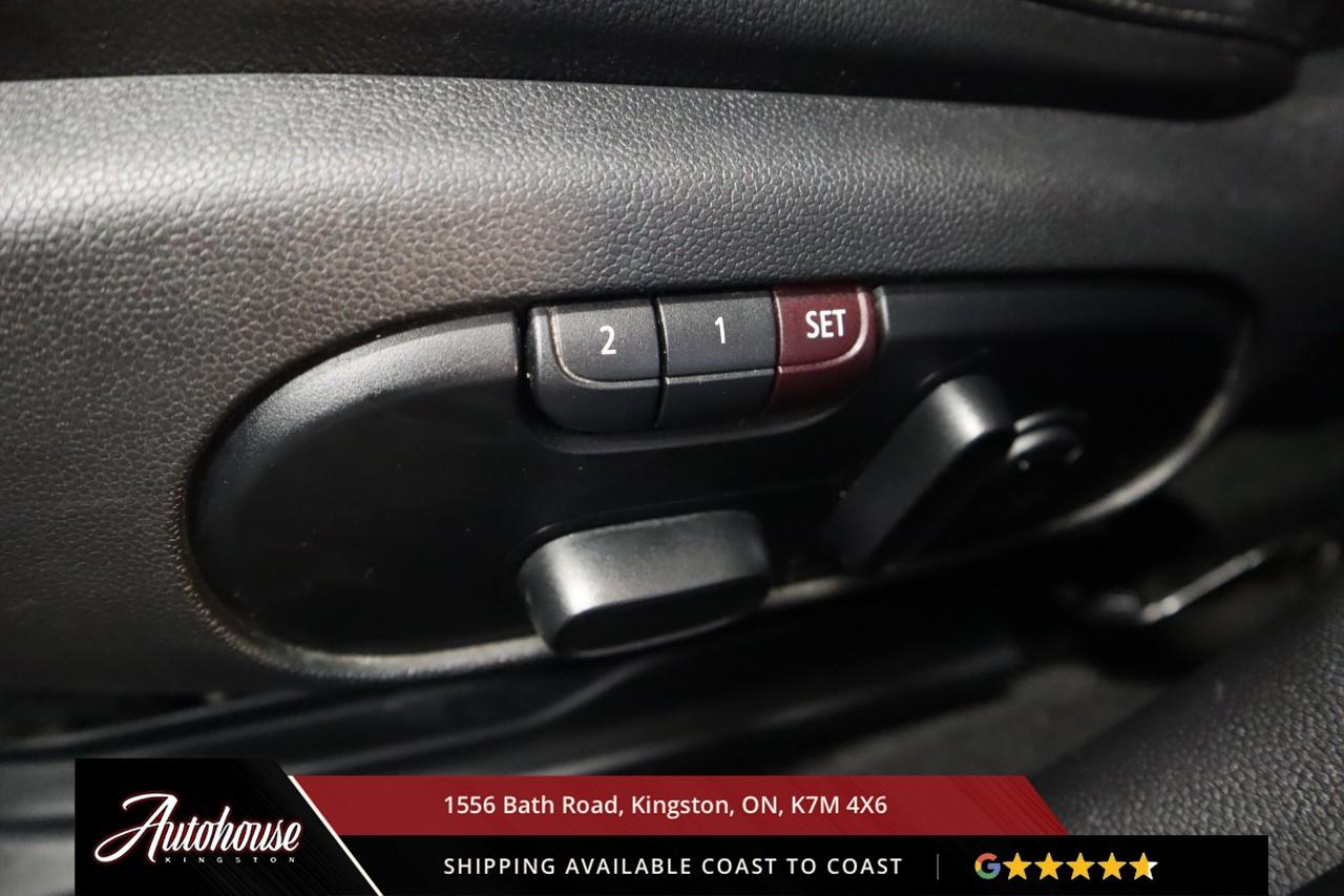 2017 MINI Cooper Clubman Cooper S PANORAMIC SUN ROOF - MANUAL TRANS Photo