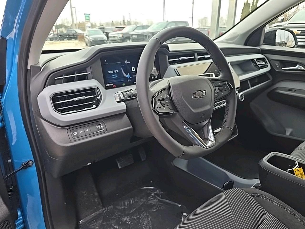 2027 Chevrolet Bolt LT Photo