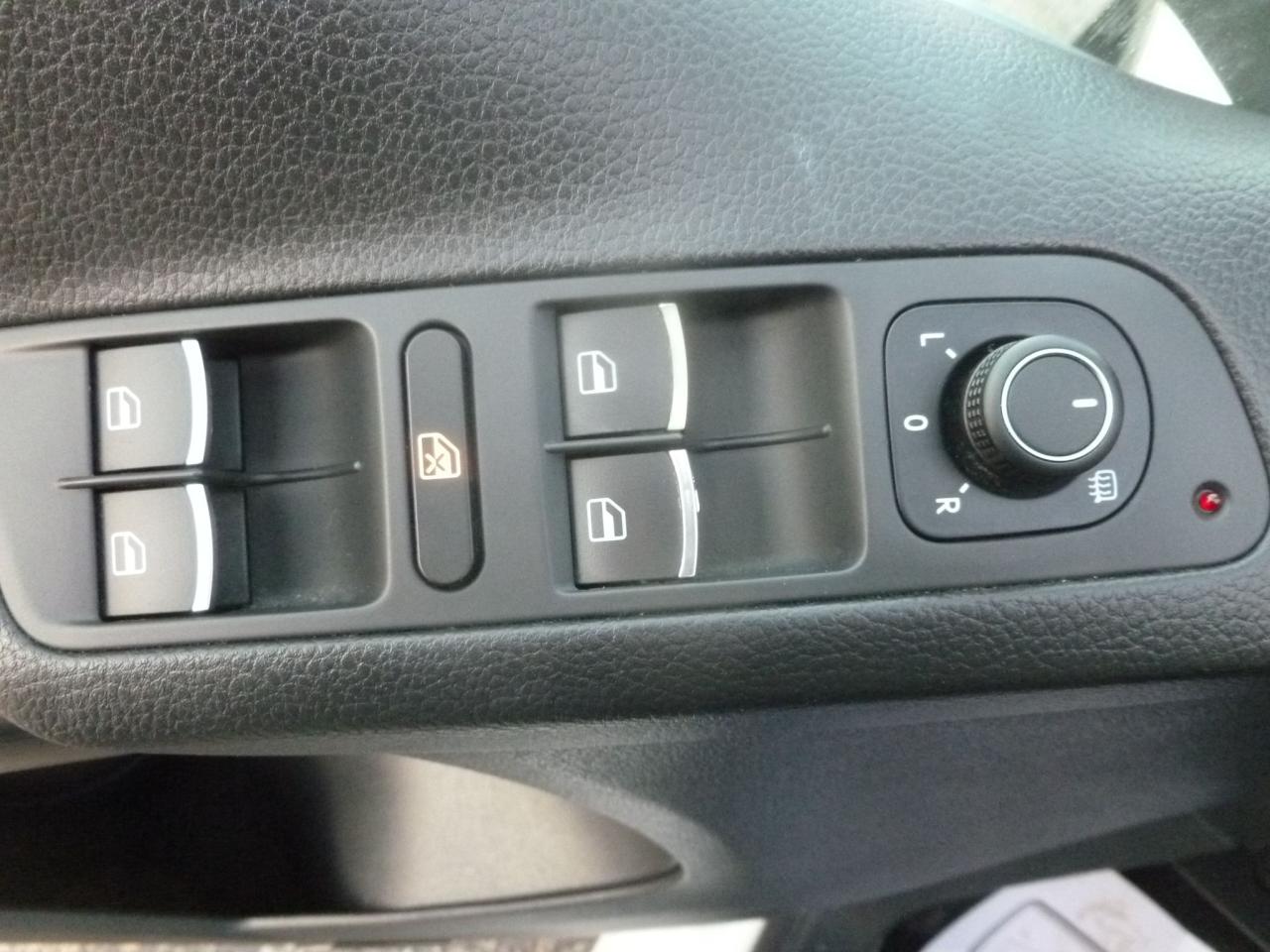 2017 Volkswagen Tiguan COMFORTLINE Photo