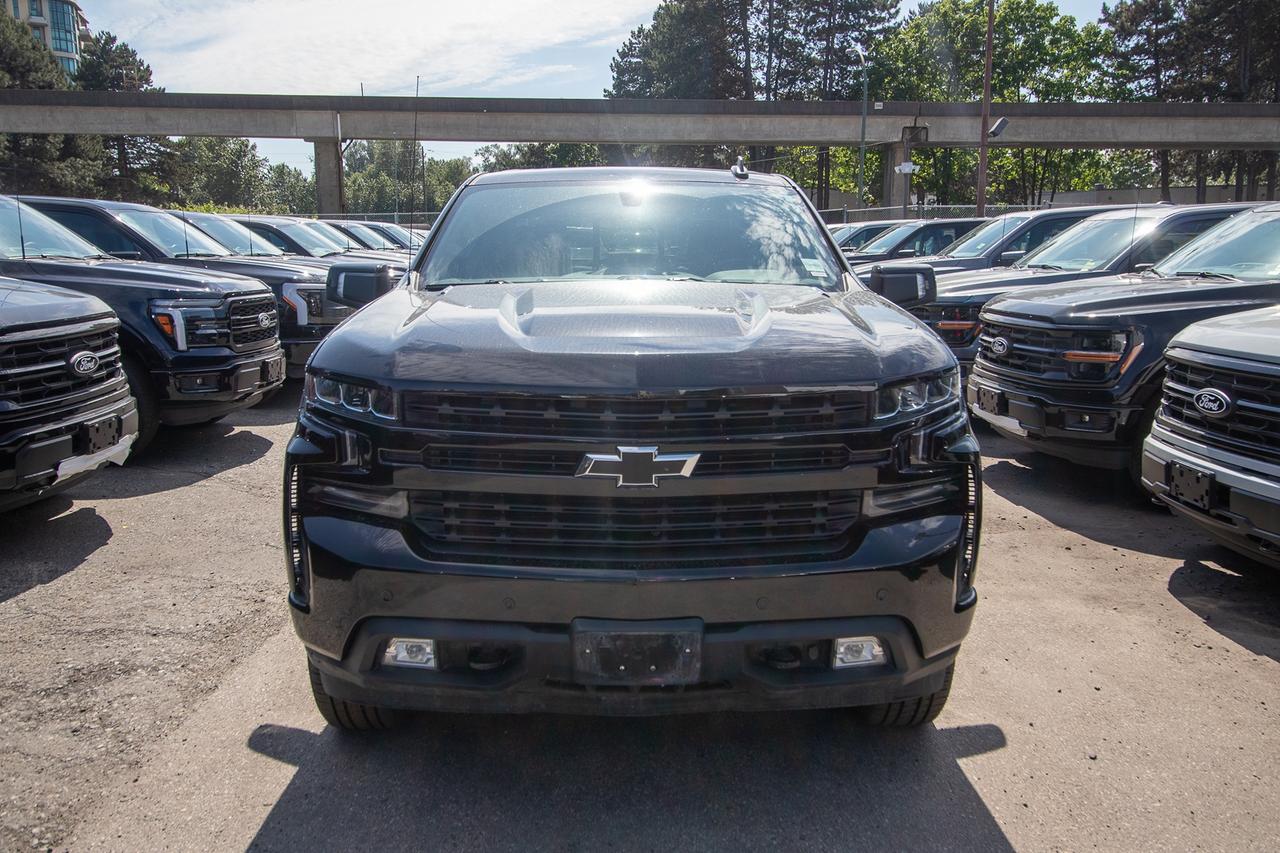 2020 Chevrolet Silverado 1500 4WD Crew Cab 147" RST Photo2
