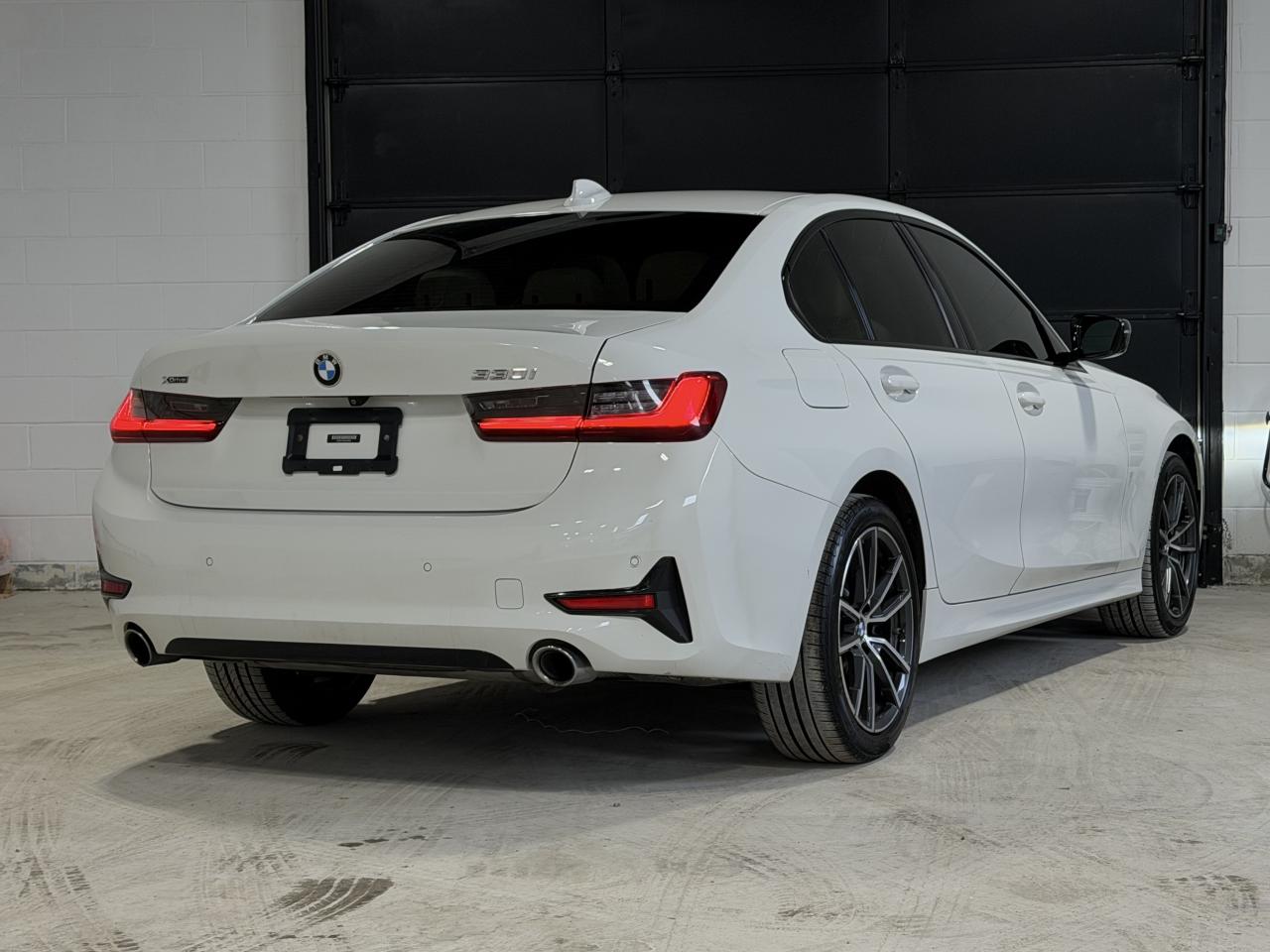 2019 BMW 3 Series 330i xDrive Photo2