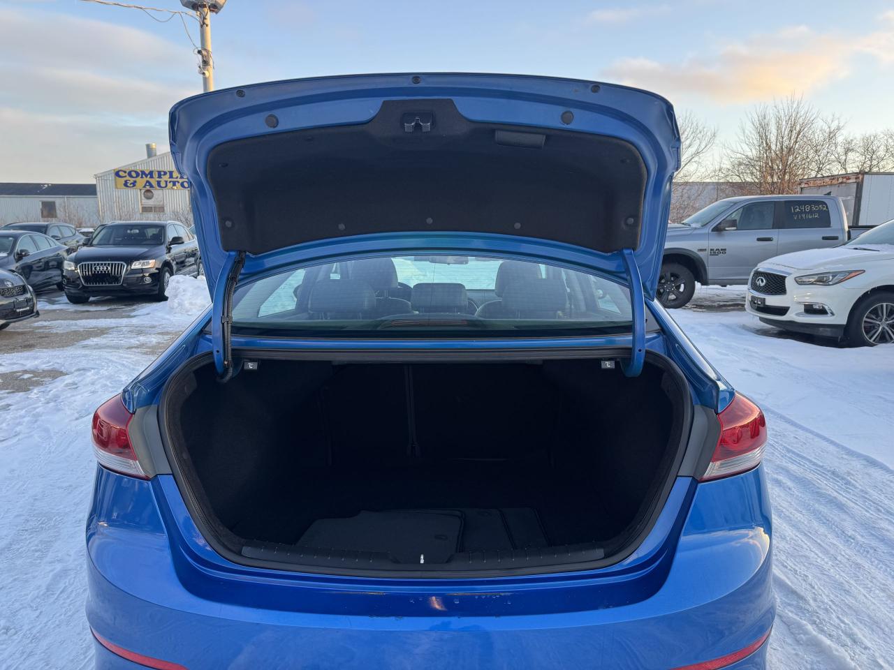 2018 Hyundai Elantra SEL Photo