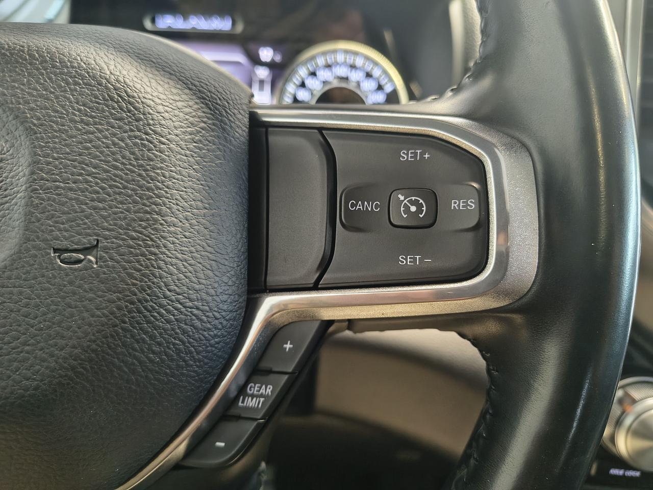 2022 RAM 1500 Laramie Photo0