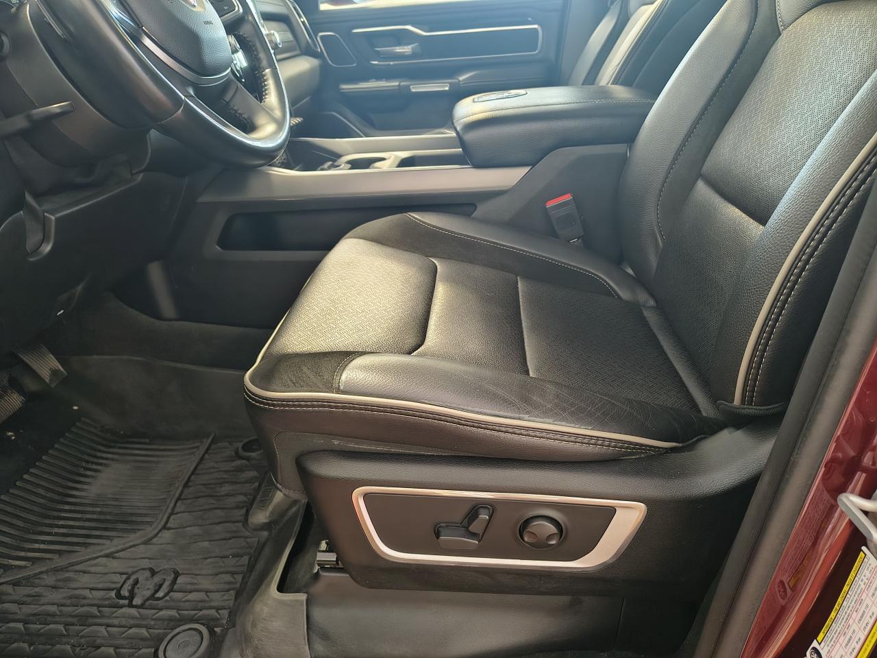 2022 RAM 1500 Laramie Photo0