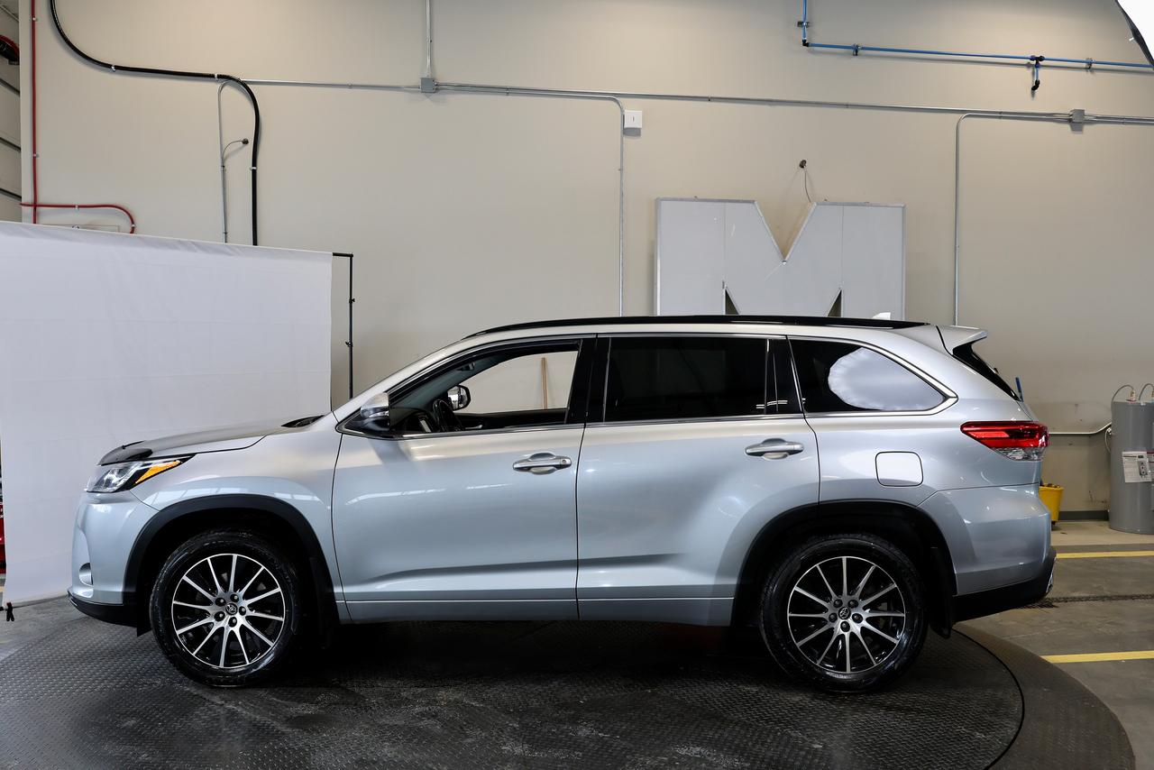 2018 Toyota Highlander SE AWD - LEATHER|KEYLESS|SUNROOF|CAMERA Photo